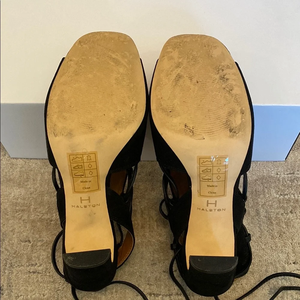 H by Halston chic modern